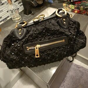 Elegant Black Quilted Handbag